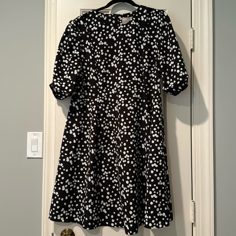 Women ASOS maternity dress in black w/ white dots aline silhouette